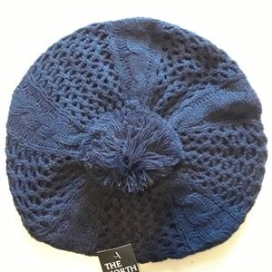 Women's Winter Hat With Ball